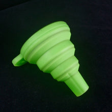 Load image into Gallery viewer, Sea Salt Grinder 3.1oz & Silicone Funnel